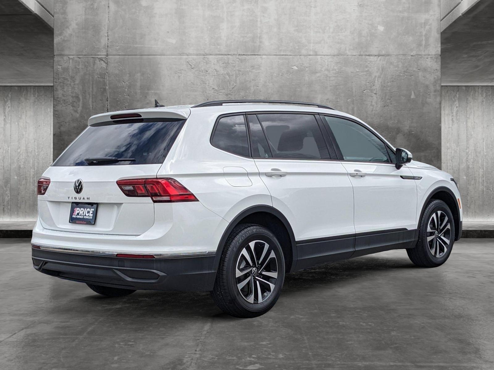 2024 Volkswagen Tiguan Vehicle Photo in HOUSTON, TX 77034-5009