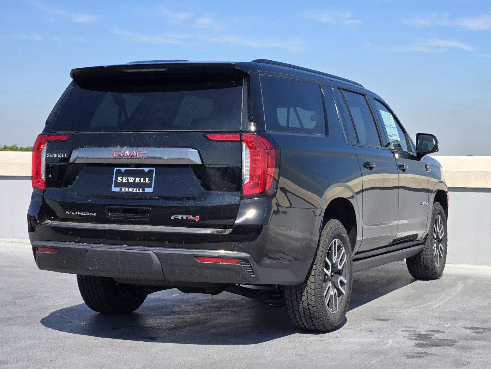 2024 GMC Yukon XL Vehicle Photo in DALLAS, TX 75209-3016