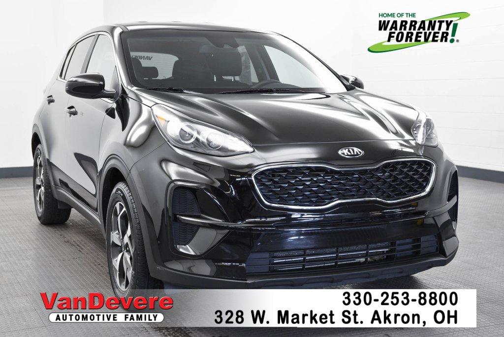 2022 Kia Sportage Vehicle Photo in AKRON, OH 44303-2185