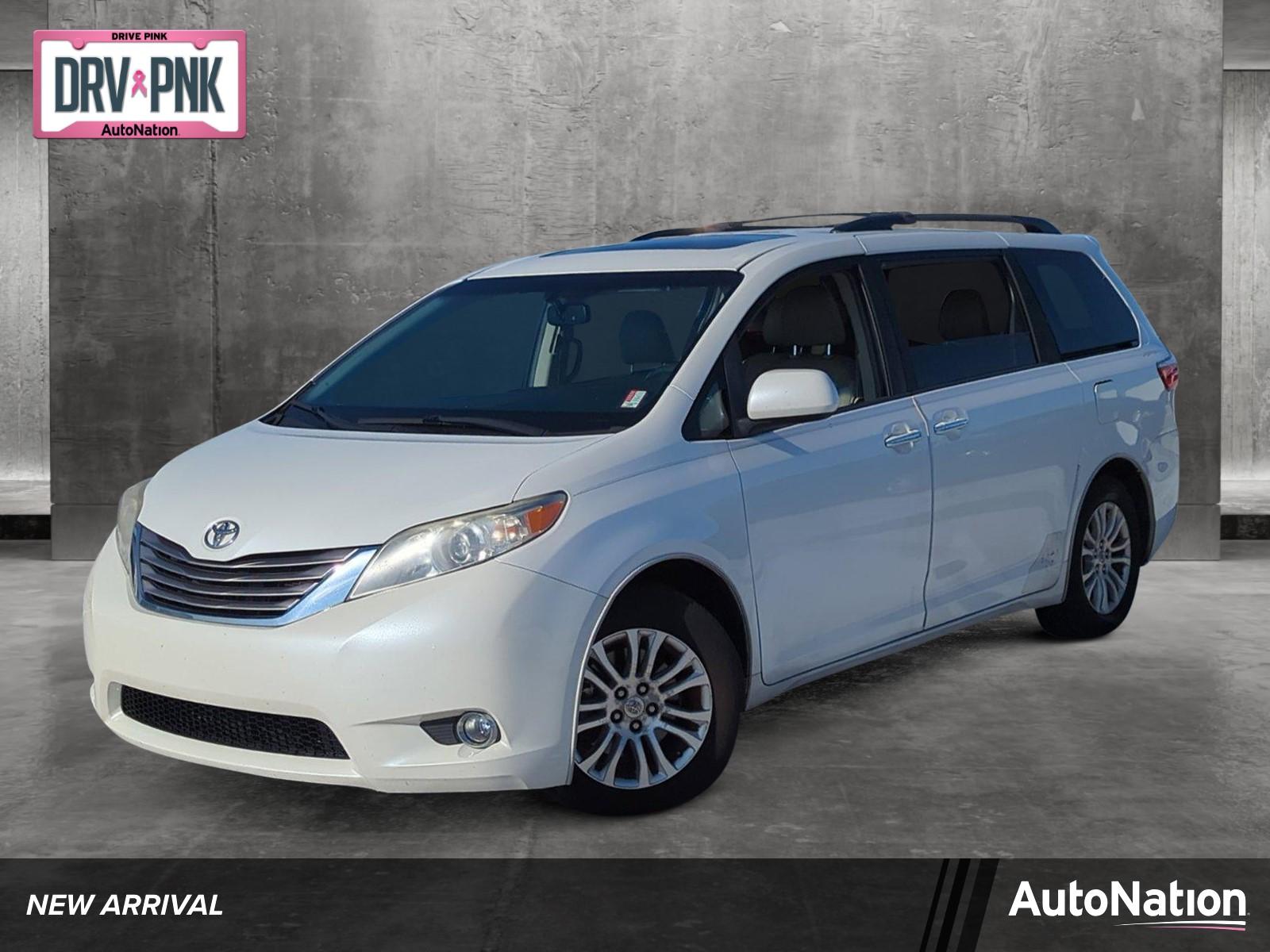 2015 Toyota Sienna Vehicle Photo in Ft. Myers, FL 33907