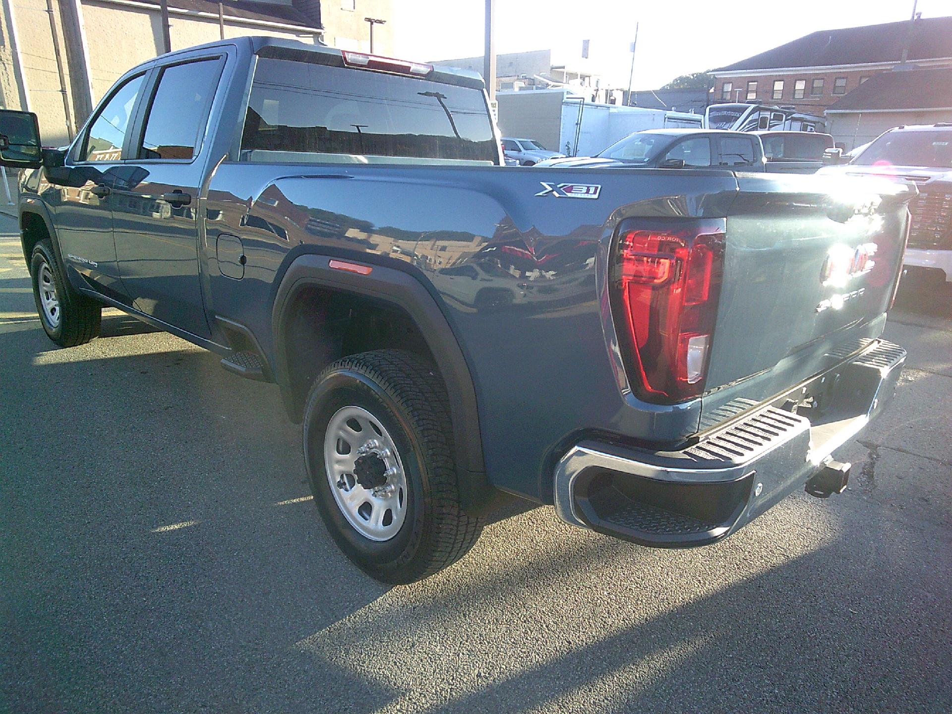 2024 GMC Sierra 2500 HD Vehicle Photo in KITTANNING, PA 16201-1536