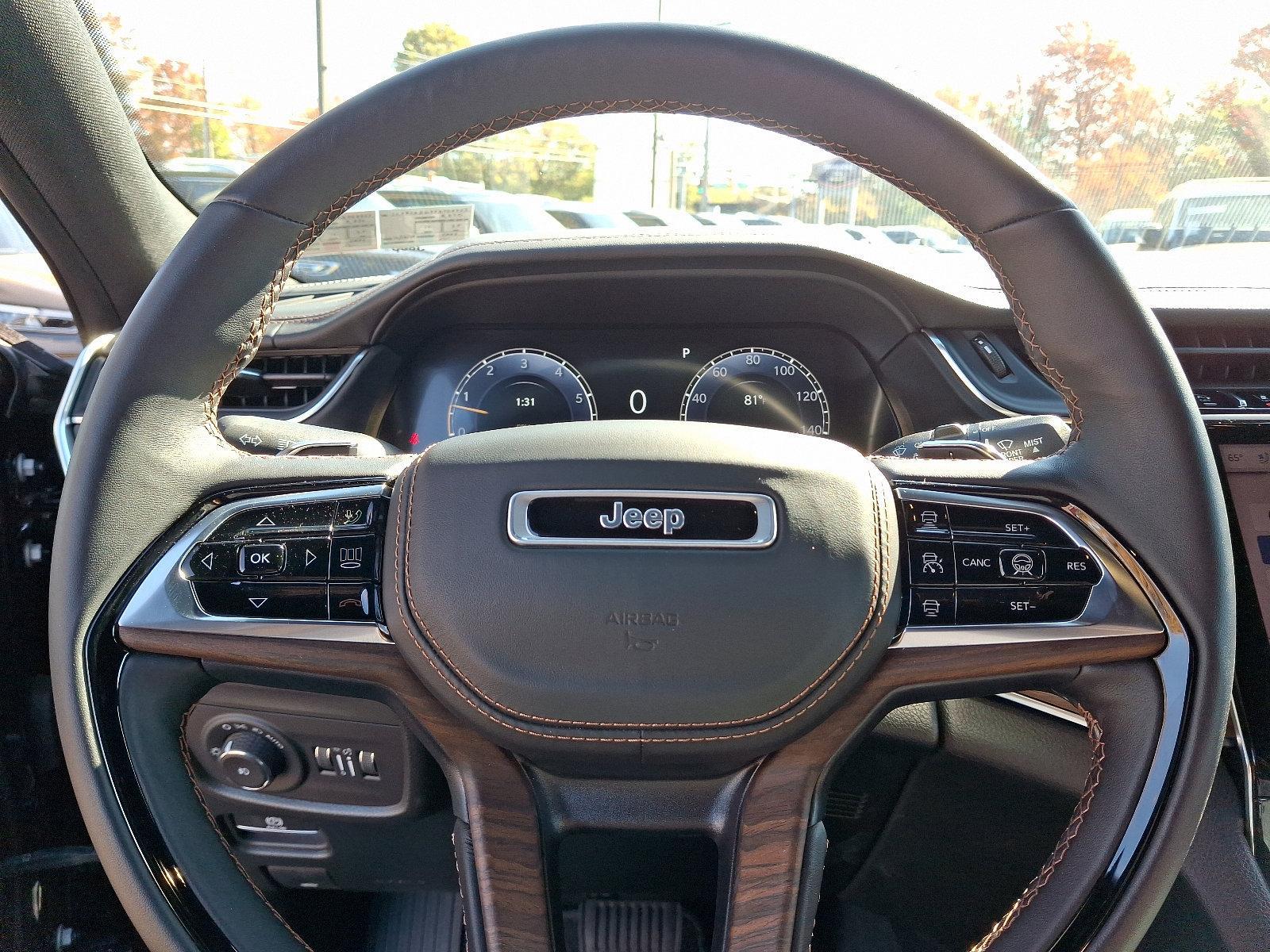 2023 Jeep Grand Cherokee L Vehicle Photo in Willow Grove, PA 19090