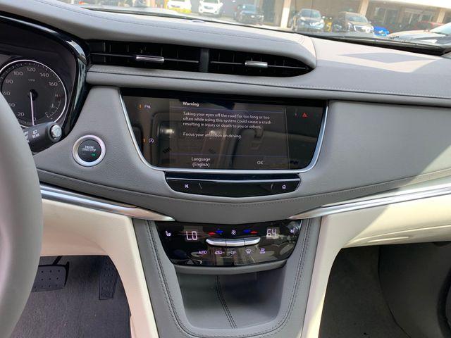 2025 Cadillac XT5 Vehicle Photo in DELRAY BEACH, FL 33483-3294