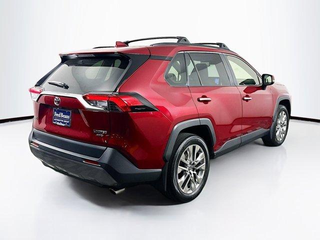 2019 Toyota RAV4 Vehicle Photo in Flemington, NJ 08822