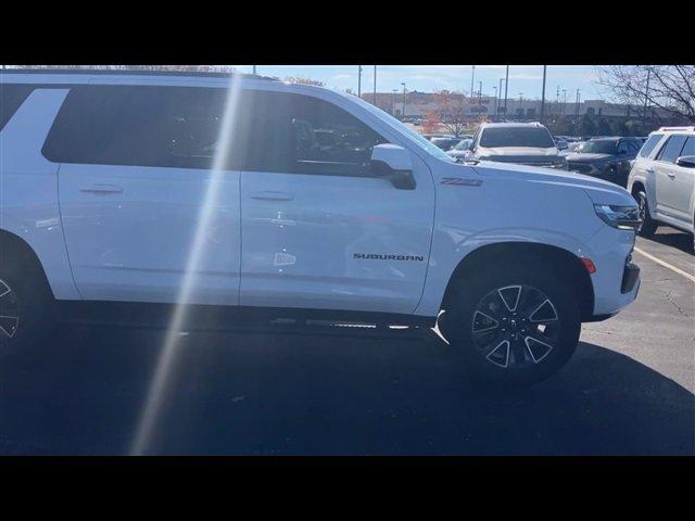 Used 2022 Chevrolet Suburban Z71 with VIN 1GNSKDKD1NR259391 for sale in Fenton, MO