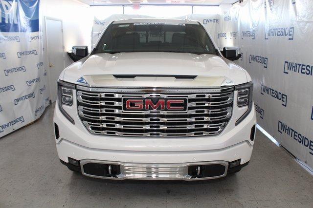 2025 GMC Sierra 1500 Vehicle Photo in SAINT CLAIRSVILLE, OH 43950-8512