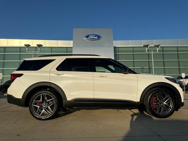 2025 Ford Explorer Vehicle Photo in Terrell, TX 75160