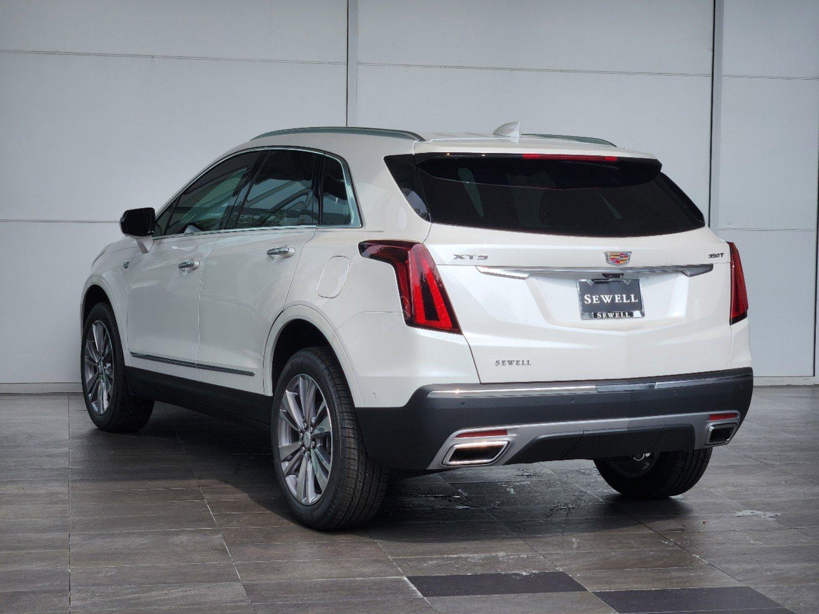 2024 Cadillac XT5 Vehicle Photo in HOUSTON, TX 77079-1502