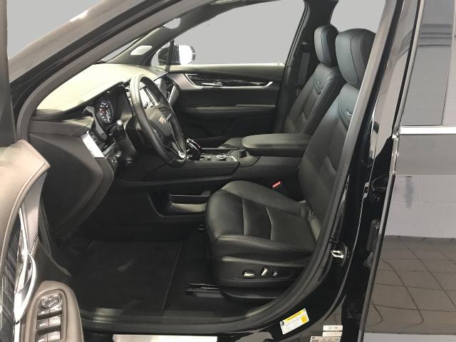 2023 Cadillac XT6 Vehicle Photo in GREEN BAY, WI 54303-3330