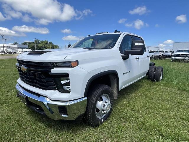 2024 Chevrolet Silverado 3500 HD Vehicle Photo in ALCOA, TN 37701-3235