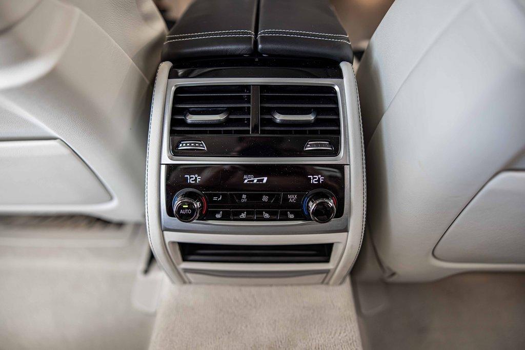 2018 BMW M760i xDrive Vehicle Photo in Saint Charles, IL 60174