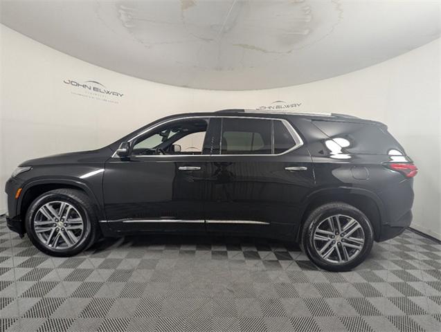 2022 Chevrolet Traverse Vehicle Photo in ENGLEWOOD, CO 80113-6708