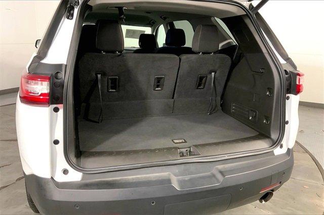 2021 Chevrolet Traverse Vehicle Photo in KANSAS CITY, MO 64114-4502