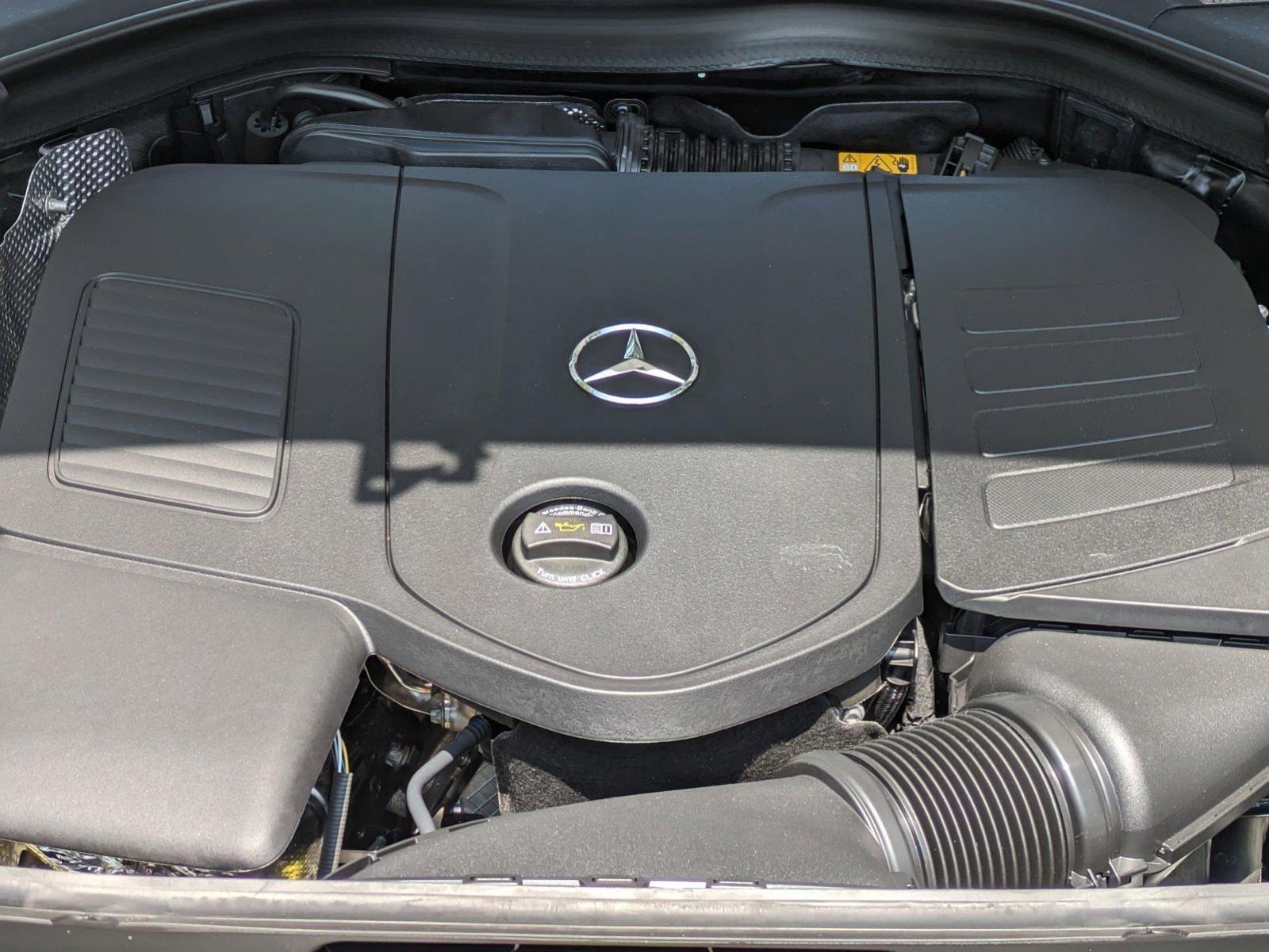 2024 Mercedes-Benz GLC Vehicle Photo in Sarasota, FL 34231