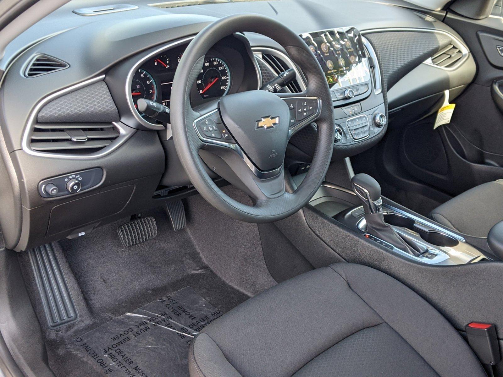 2025 Chevrolet Malibu Vehicle Photo in TIMONIUM, MD 21093-2300