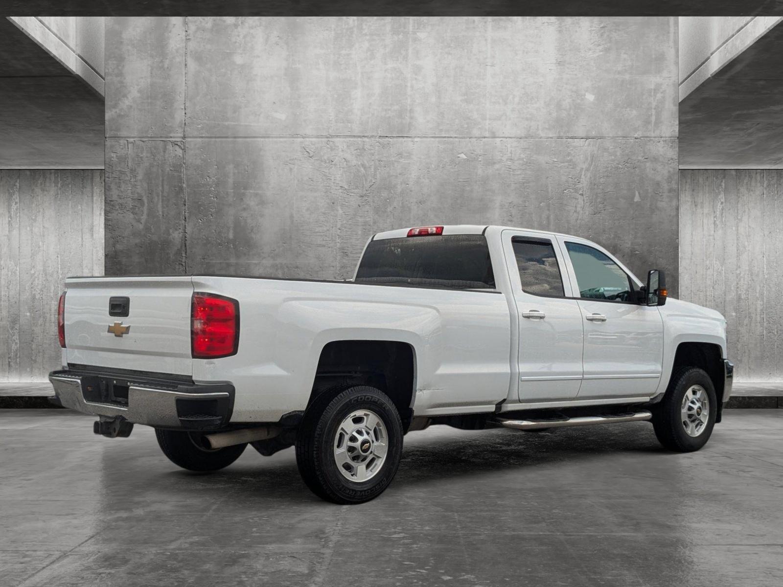 2018 Chevrolet Silverado 2500 HD Vehicle Photo in St. Petersburg, FL 33713