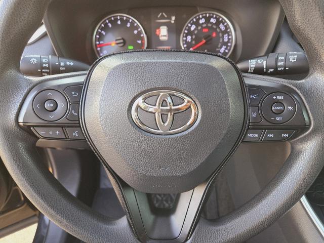 2019 Toyota RAV4 Vehicle Photo in Weatherford, TX 76087-8771