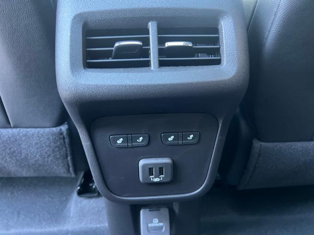 2024 Chevrolet Equinox Vehicle Photo in DUNN, NC 28334-8900