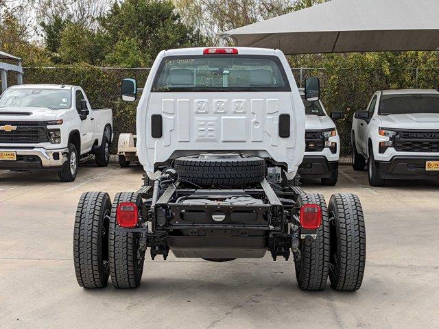 2023 Chevrolet Silverado Chassis Cab Vehicle Photo in SELMA, TX 78154-1460