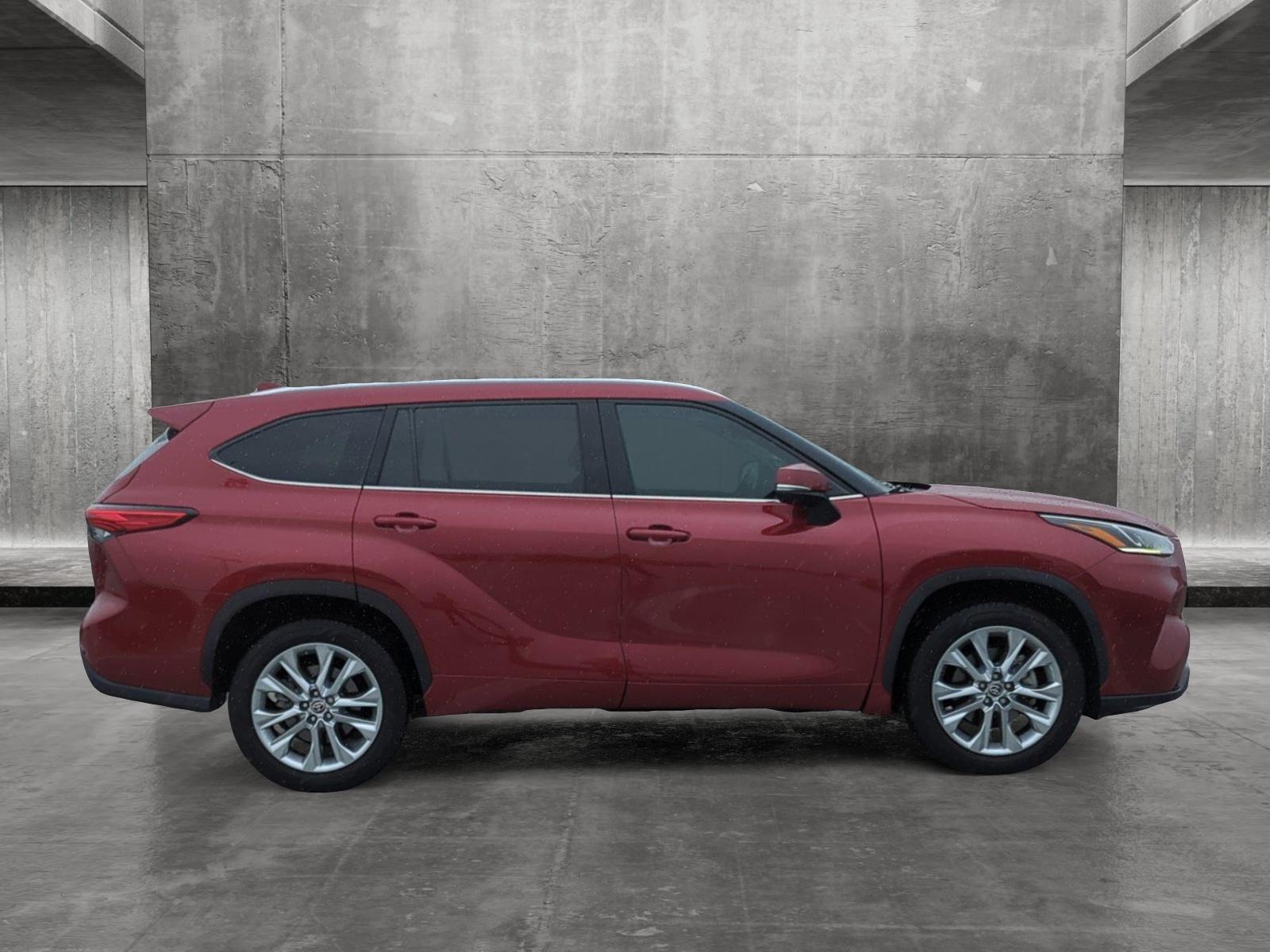 2020 Toyota Highlander Vehicle Photo in Ft. Myers, FL 33907