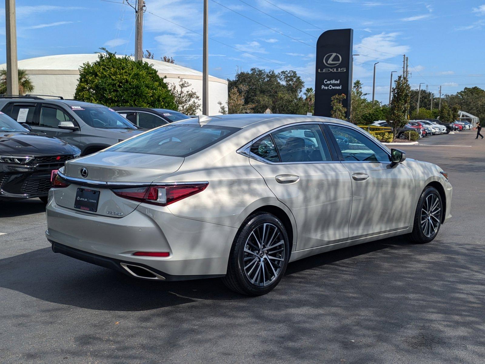 2022 Lexus ES 350 Vehicle Photo in Clearwater, FL 33761