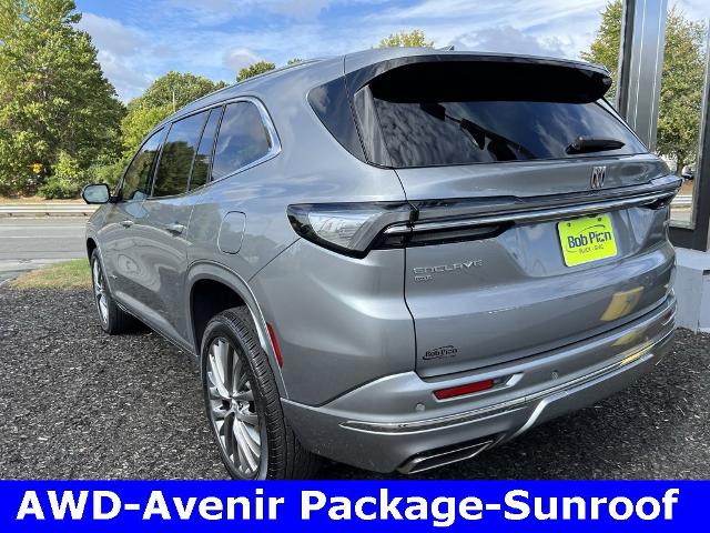 2025 Buick Enclave Vehicle Photo in CHICOPEE, MA 01020-5001