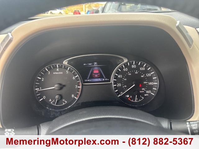 2016 Nissan Pathfinder Vehicle Photo in VINCENNES, IN 47591-5519