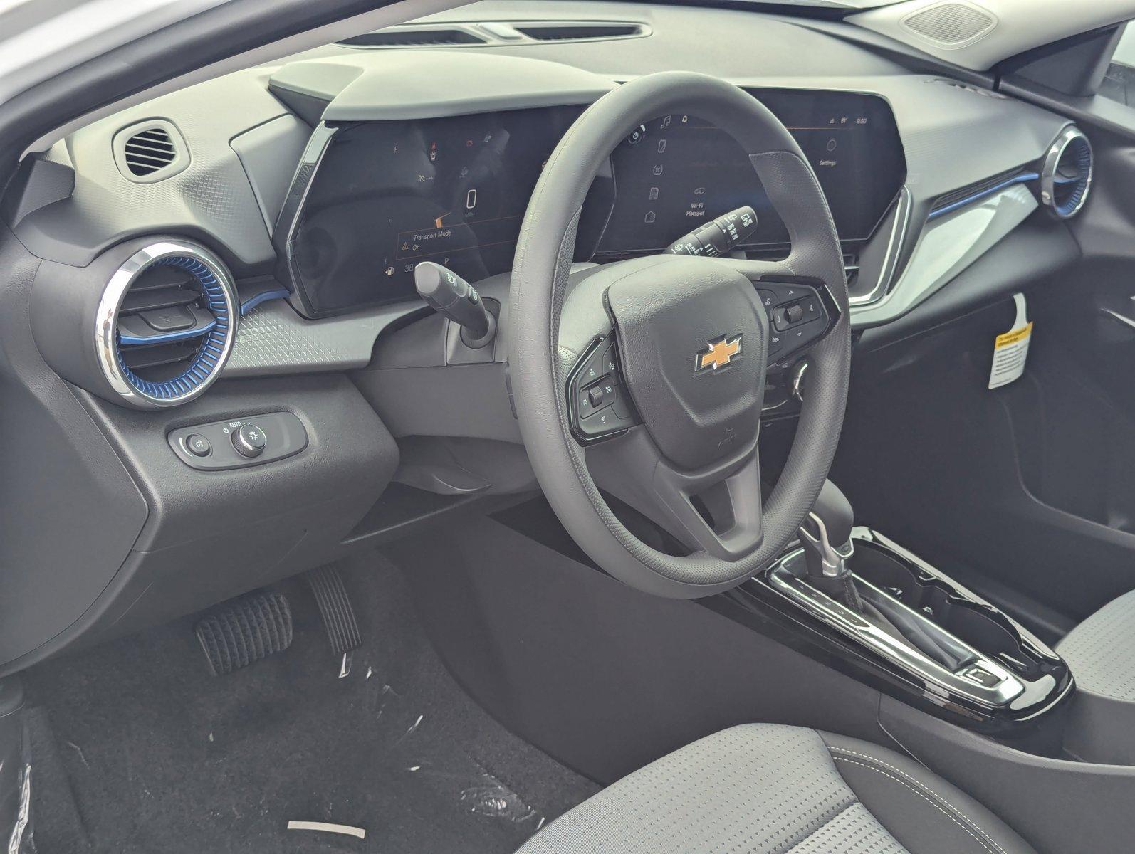 2025 Chevrolet Trax Vehicle Photo in PEMBROKE PINES, FL 33024-6534