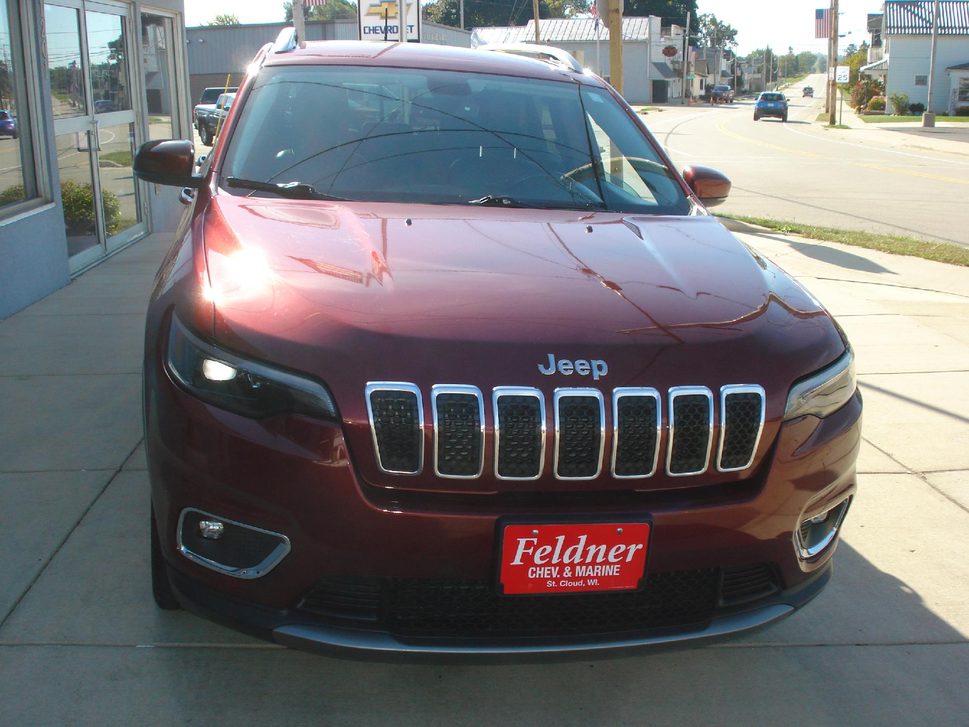 Used 2019 Jeep Cherokee Limited with VIN 1C4PJLDB9KD419470 for sale in Saint Cloud, WI