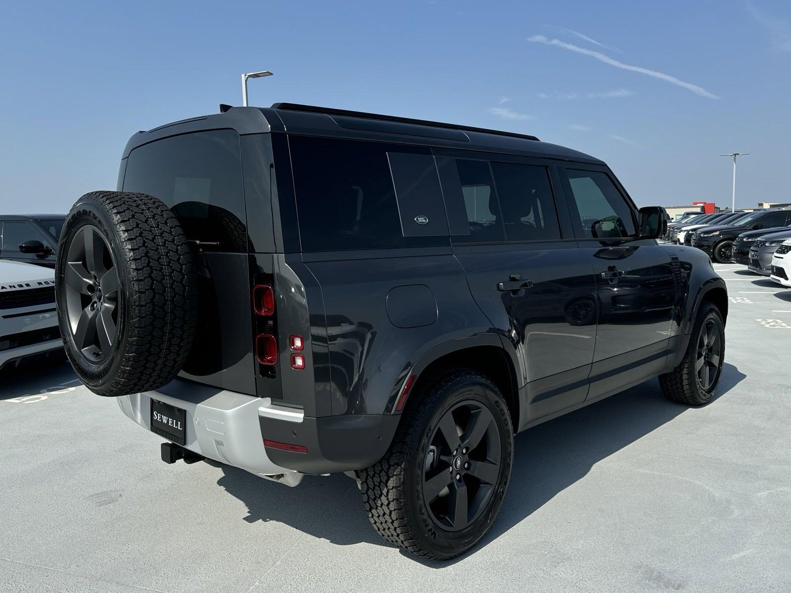 2024 Defender Vehicle Photo in AUSTIN, TX 78717