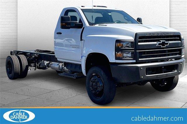 2024 Chevrolet Silverado Chassis Cab Vehicle Photo in INDEPENDENCE, MO 64055-1314