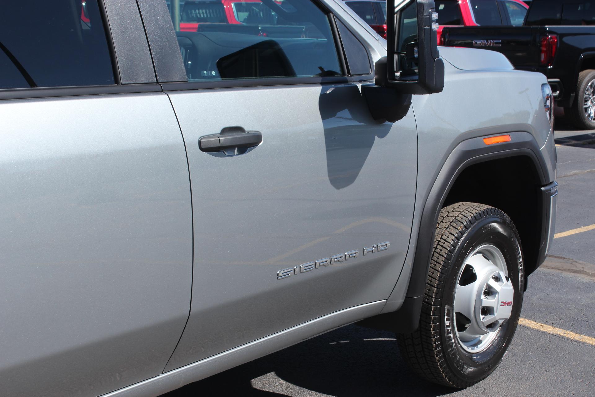 2025 GMC Sierra 3500 HD Vehicle Photo in AURORA, CO 80012-4011