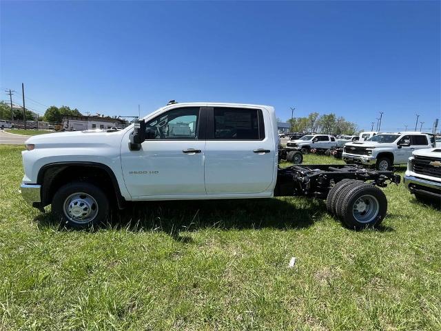 2024 Chevrolet Silverado 3500 HD Vehicle Photo in ALCOA, TN 37701-3235