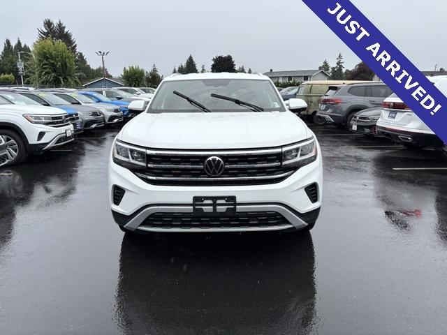 2023 Volkswagen Atlas Cross Sport Vehicle Photo in Puyallup, WA 98371