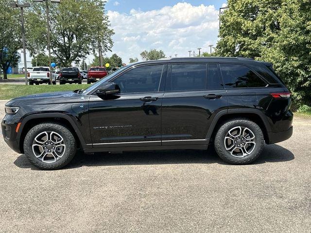 2022 Jeep Grand Cherokee 4xe Vehicle Photo in GREELEY, CO 80634-4125