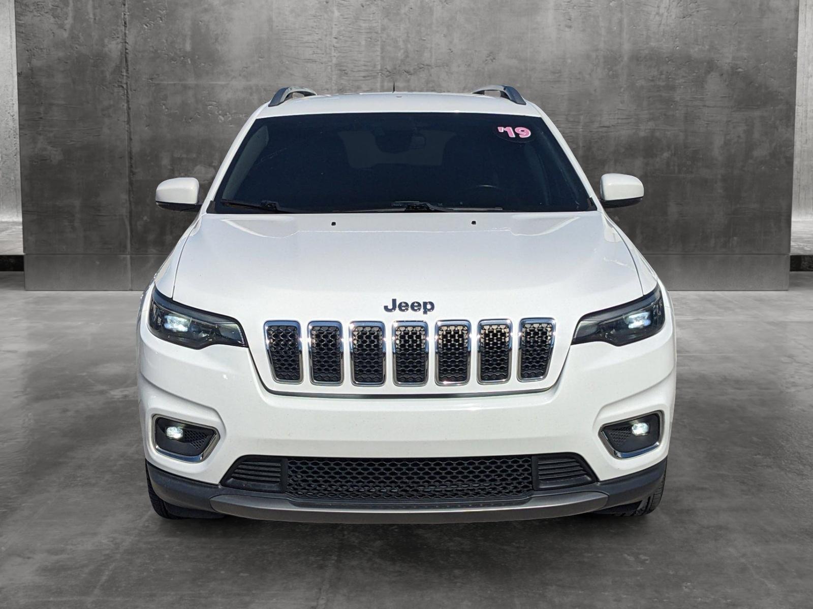 2019 Jeep Cherokee Vehicle Photo in MIAMI, FL 33172-3015