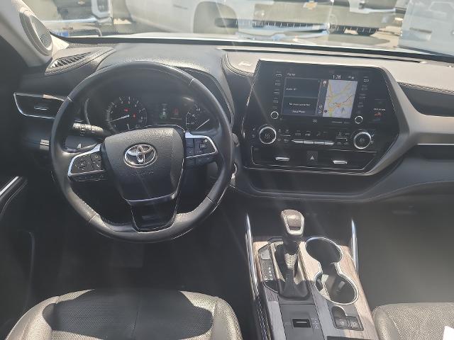 2020 Toyota Highlander Vehicle Photo in LA MESA, CA 91942-8211