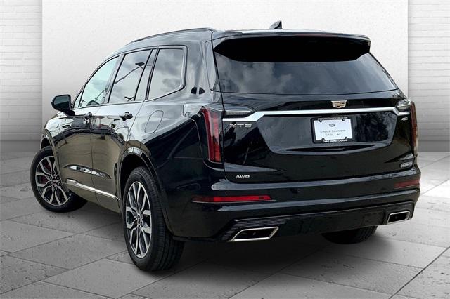 2024 Cadillac XT6 Vehicle Photo in KANSAS CITY, MO 64114-4545