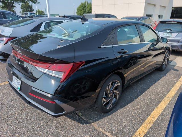 2024 Hyundai ELANTRA Vehicle Photo in Greeley, CO 80634