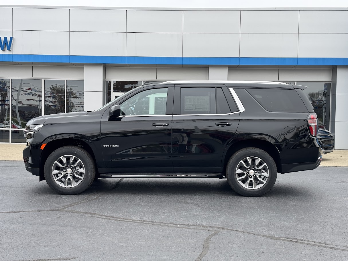 2024 Chevrolet Tahoe Vehicle Photo in BOONVILLE, IN 47601-9633