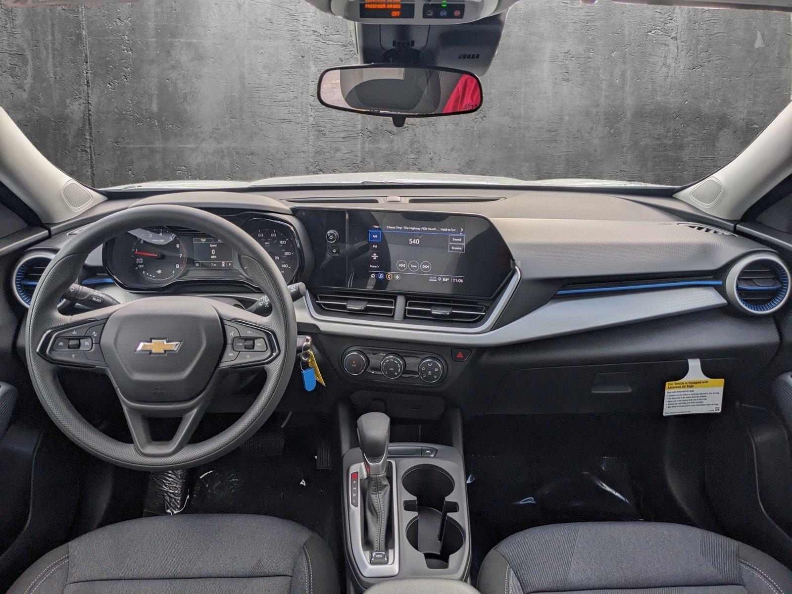 2025 Chevrolet Trax Vehicle Photo in GREENACRES, FL 33463-3207