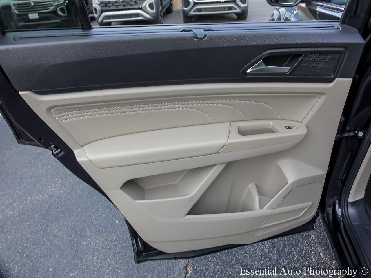 2022 Volkswagen Atlas Vehicle Photo in Plainfield, IL 60586