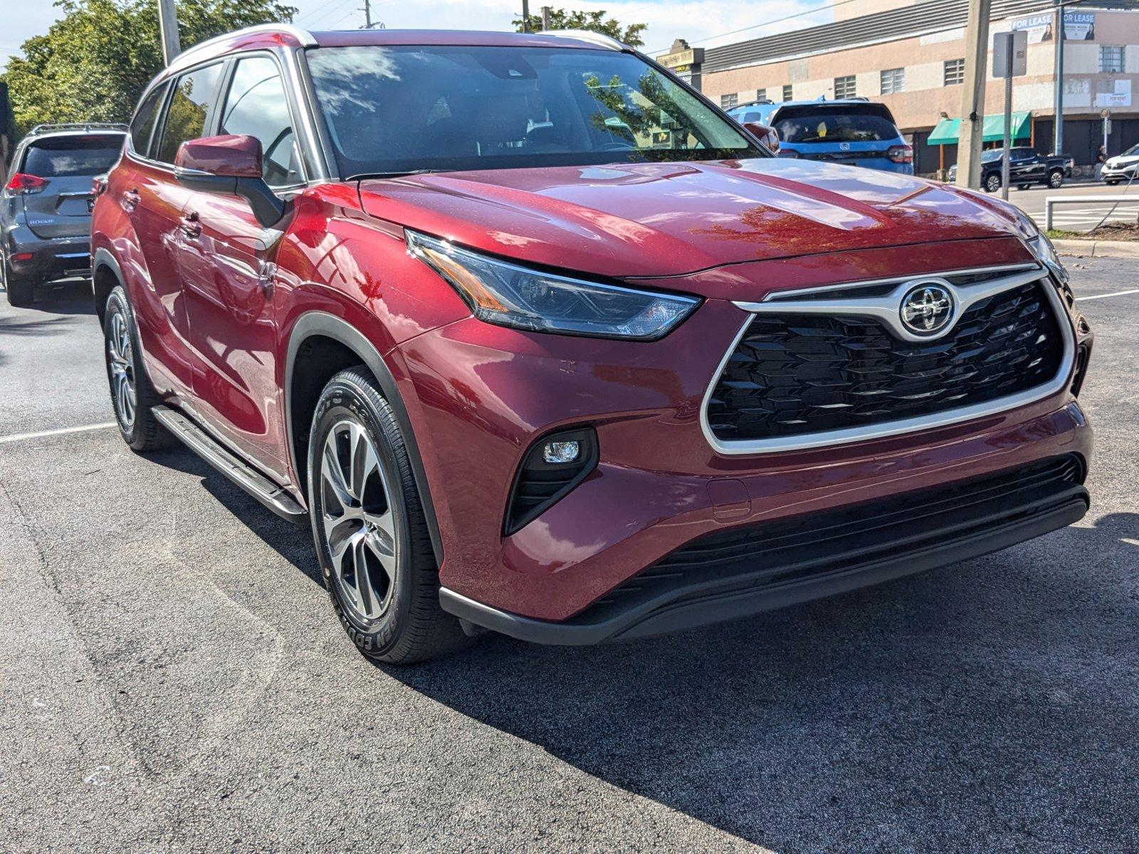 2023 Toyota Highlander Vehicle Photo in Miami, FL 33135