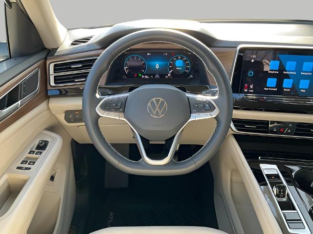 2024 Volkswagen Atlas Vehicle Photo in Oshkosh, WI 54904