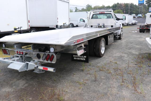 2024 Chevrolet Silverado 5500 HD Vehicle Photo in MONTICELLO, NY 12701-3853