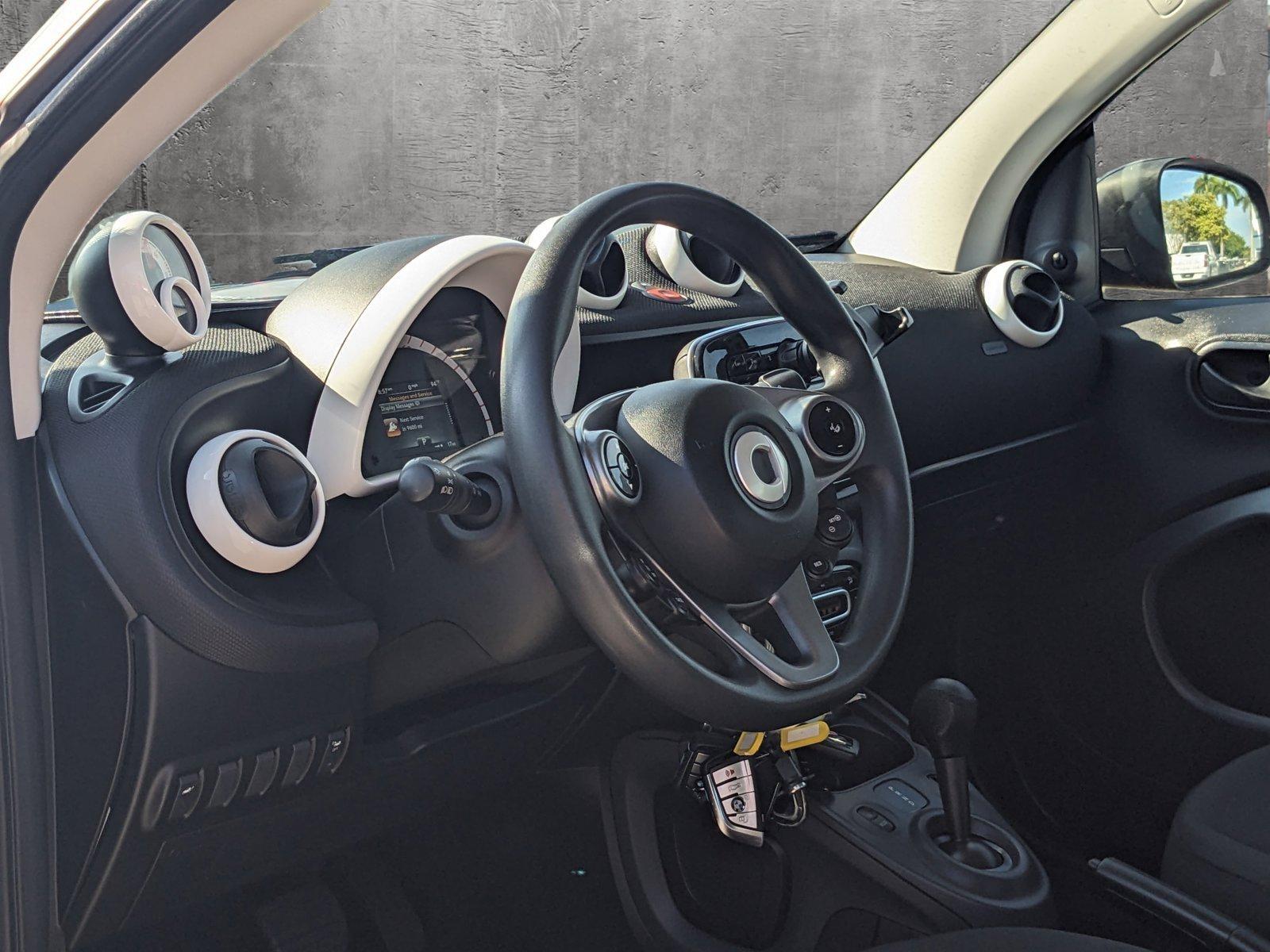 2018 smart fortwo electric drive Vehicle Photo in MIAMI, FL 33172-3015