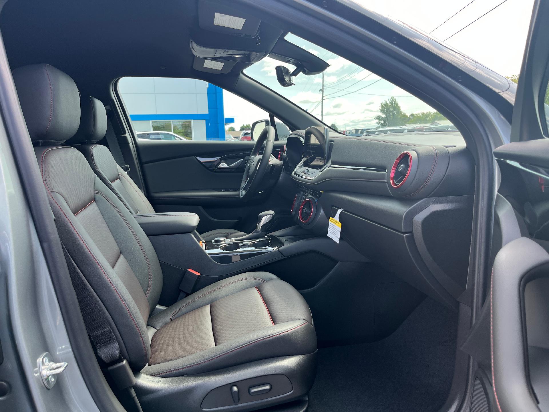 2025 Chevrolet Blazer Vehicle Photo in CLARE, MI 48617-9414