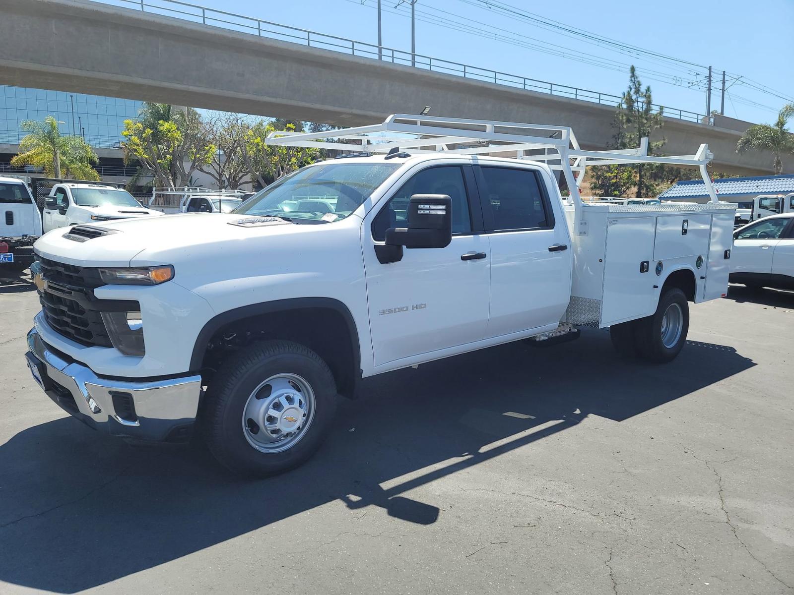 2024 Chevrolet Silverado 3500 HD CC Vehicle Photo in LA MESA, CA 91942-8211