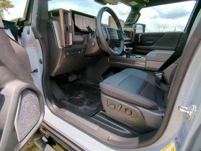 2024 GMC HUMMER EV SUV Vehicle Photo in ALBERTVILLE, AL 35950-0246