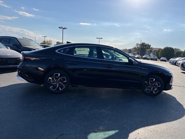 2025 Hyundai SONATA Vehicle Photo in O'Fallon, IL 62269